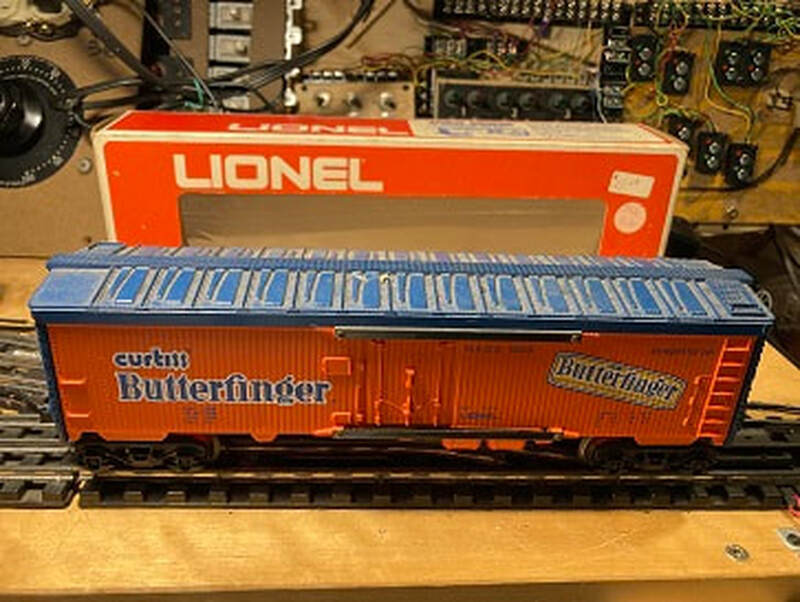 Lionel Curtiss Butterfinger Billboard Refrigerator Car 9858 RPN