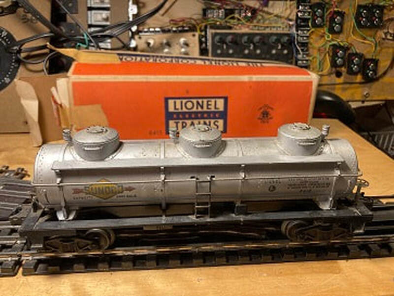 Lionel Sunoco 3-Dome Tank Car 6415 WZ